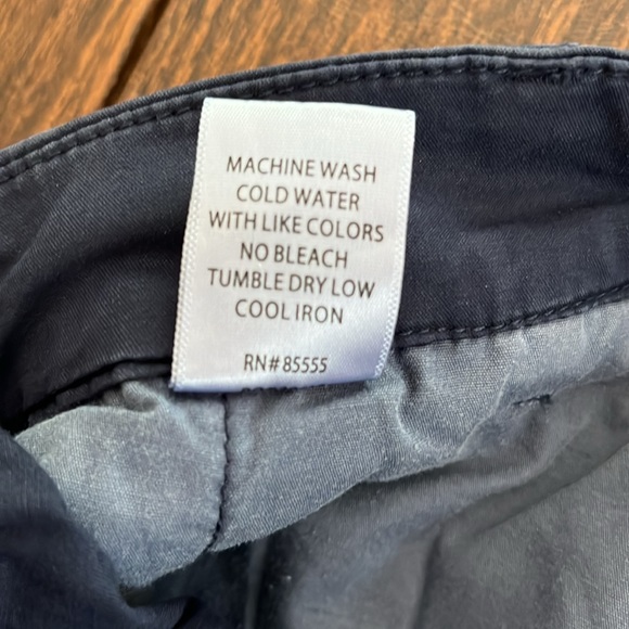 Pistola Navy Pleated front Capri - Picture 9 of 12